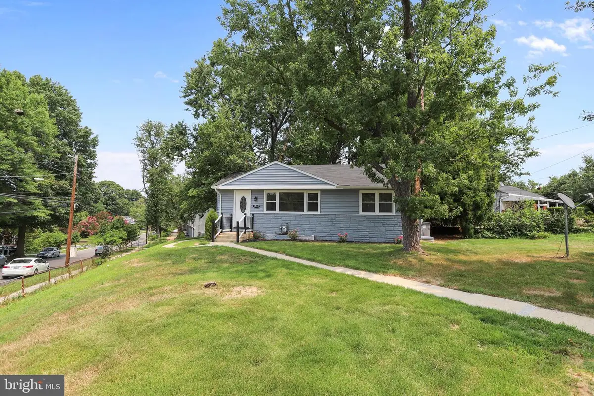 1000 Maple Ave, Rockville, MD 20851 - #1