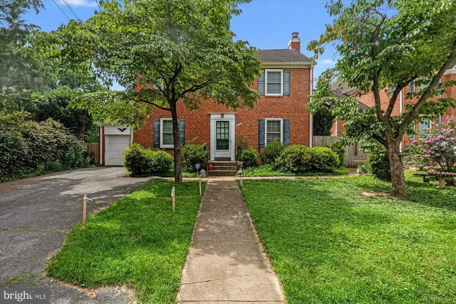 5702 Maiden Ln, Bethesda, MD 20817 - #2