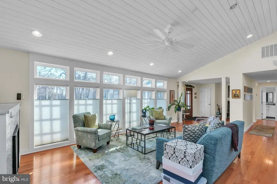 4601 Waverly Ave, Garrett Park, MD 20896 - #2