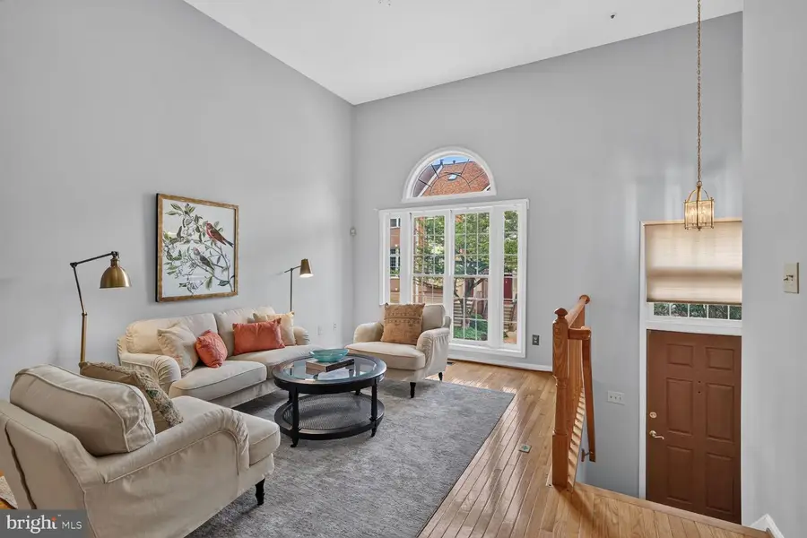 2047 Westchester Dr, Silver Spring, MD 20902 - #2