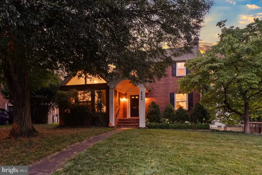 8422 Queen Annes Dr, Silver Spring, MD 20910 - #2