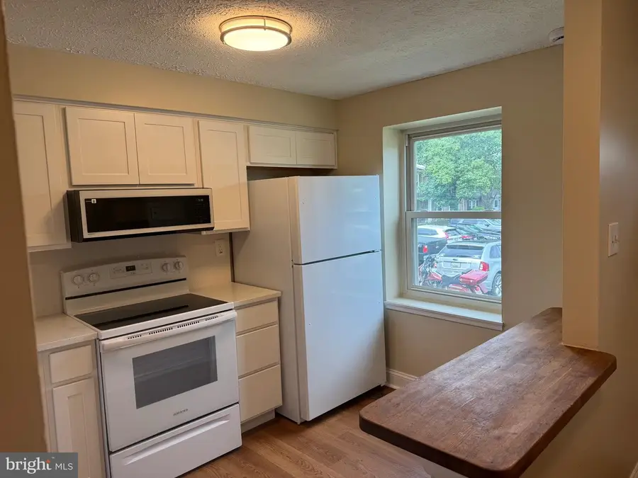 11706 Zebrawood Ct, Germantown, MD 20876 - #2