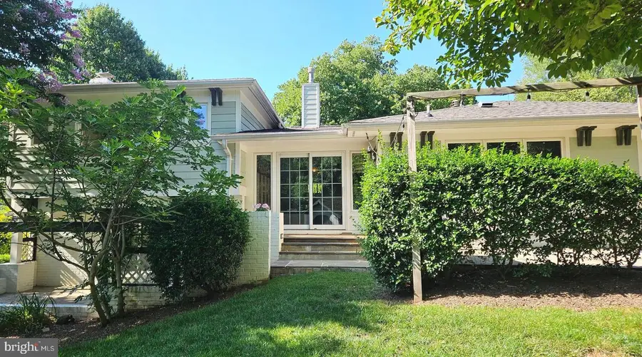 5030 Alta Vista Rd, Bethesda, MD 20814 - #2