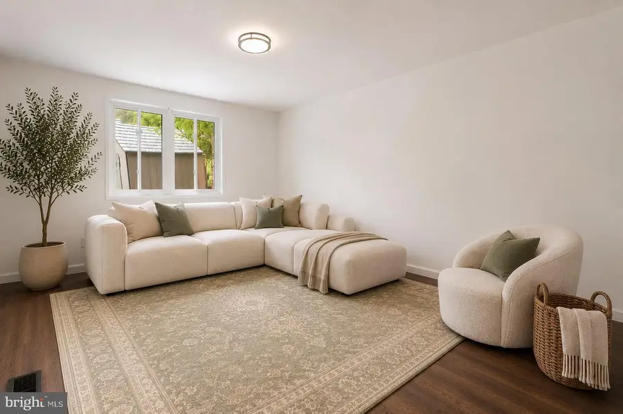 19112 Capehart Dr, Gaithersburg, MD 20886 - #3