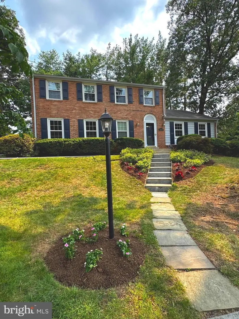 12038 Devilwood Dr, Potomac, MD 20854 - #2