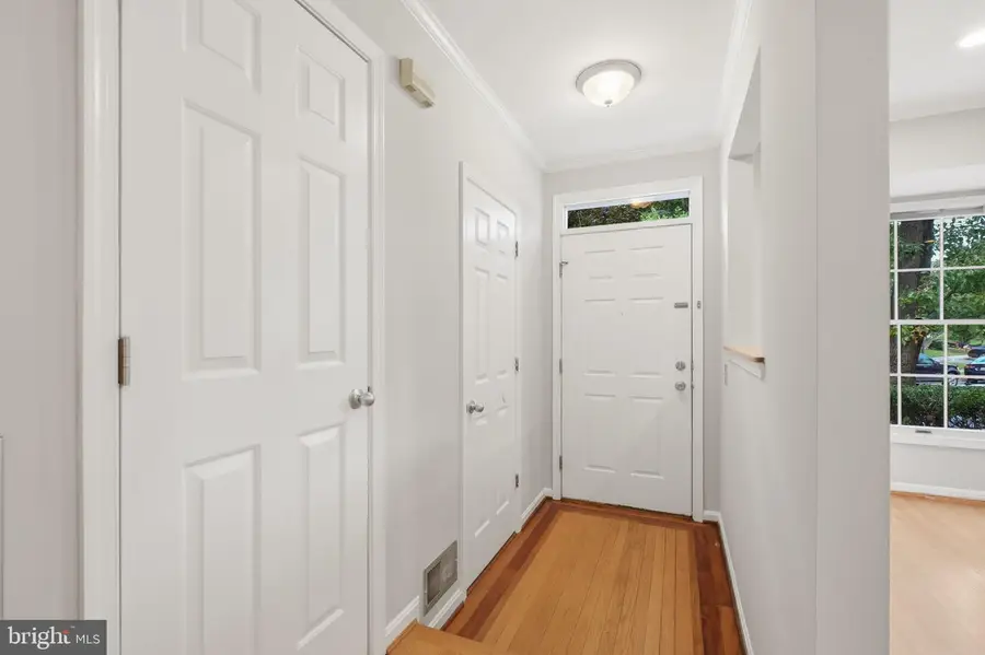 7568 Elioak Ter, Gaithersburg, MD 20879 - #2