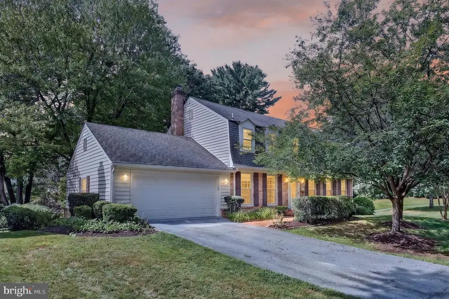 9768 Whetstone Dr, Montgomery Village, MD 20886 - #2