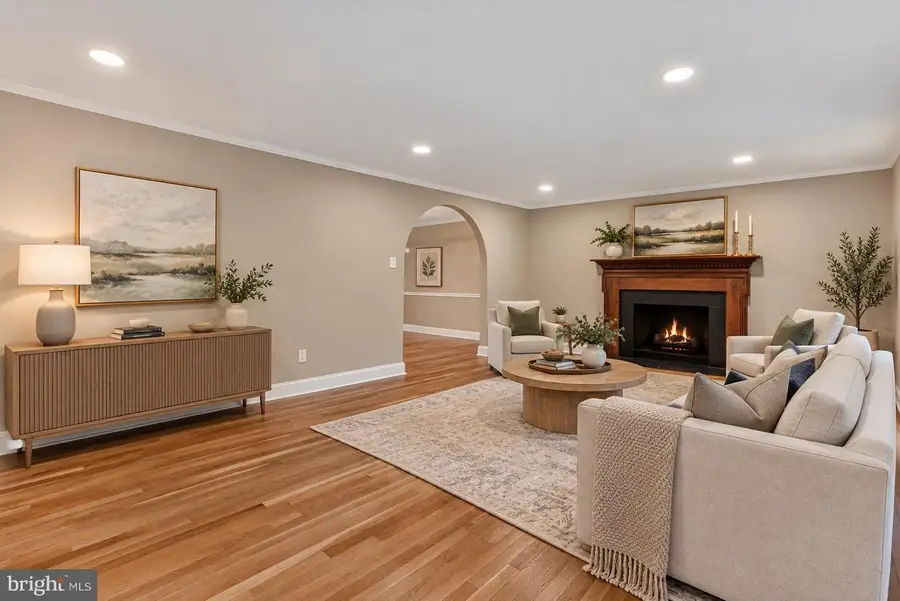 9768 Whetstone Dr, Montgomery Village, MD 20886 - #3