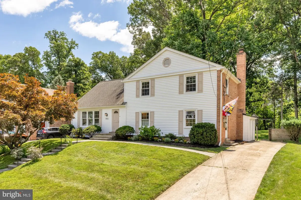 8212 Geneva Mason Rd, Potomac, MD 20854 - #1