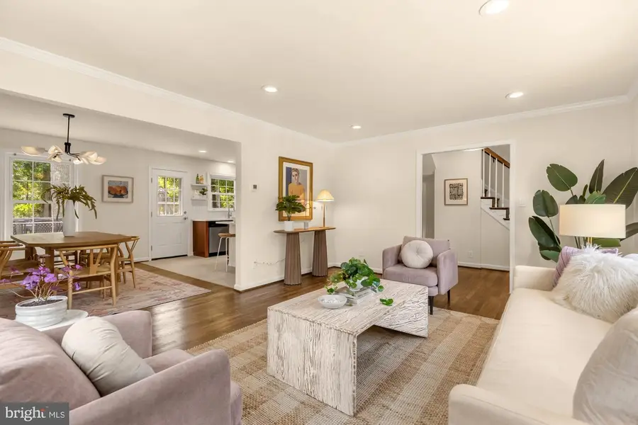 8212 Geneva Mason Rd, Potomac, MD 20854 - #2