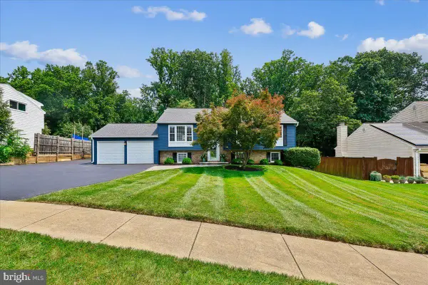 24713 Cutsail Dr, DAMASCUS, MD 20872