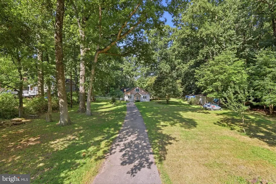 12820 Maple St, Silver Spring, MD 20904 - #2