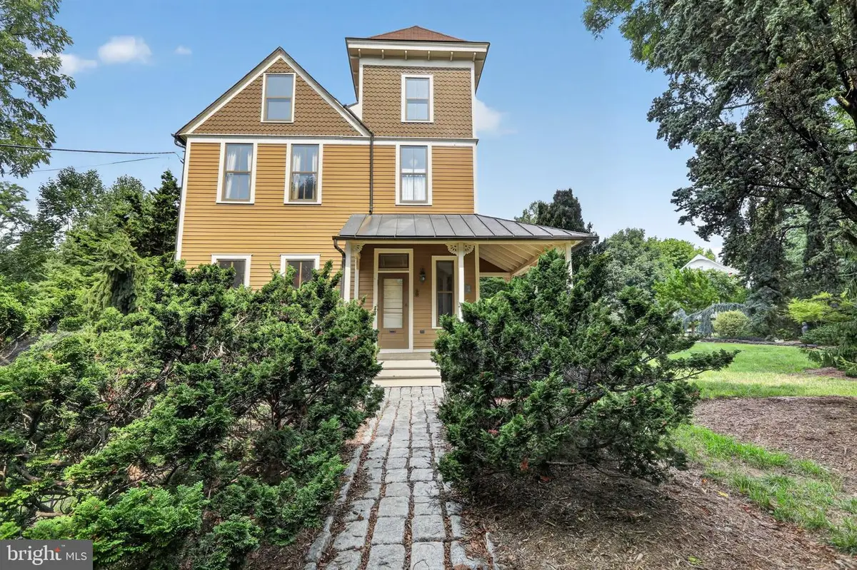 9310 Brookville Rd, Silver Spring, MD 20910 - #1