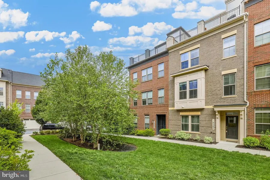 14344 Potomac Heights Ln, Rockville, MD 20850 - #2