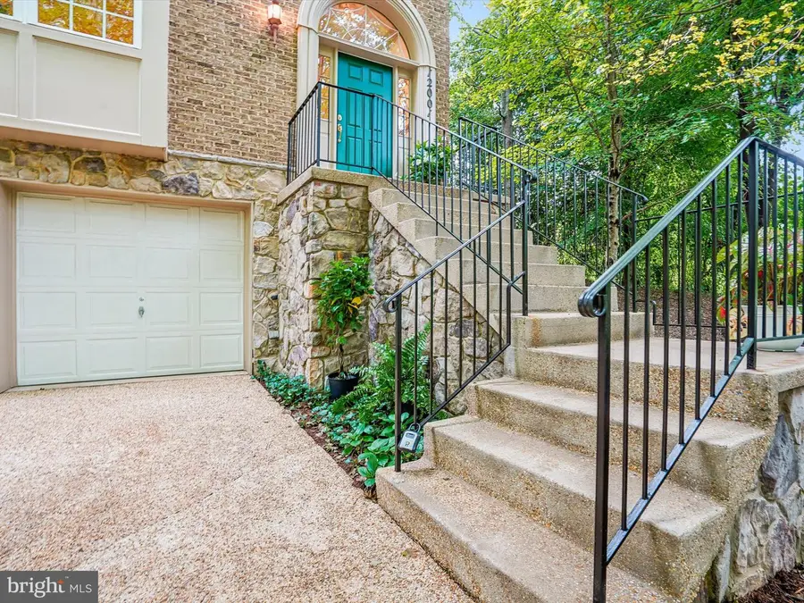 12001 Treeline Way, Rockville, MD 20852 - #2
