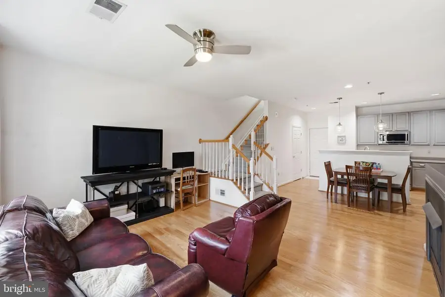 647 A Main St, Gaithersburg, MD 20878 - #2