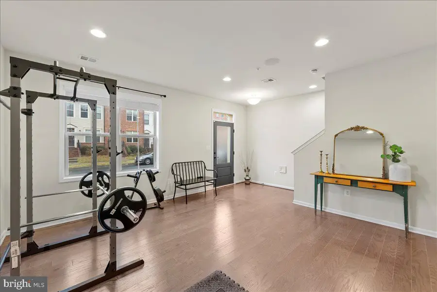 13820 Grebe St, Clarksburg, MD 20871 - #2