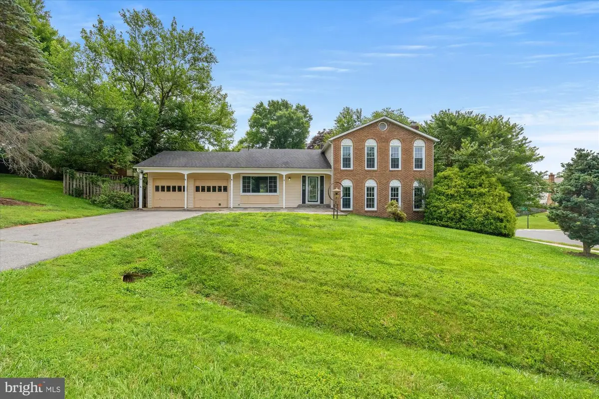 12028 Apple Knoll Ct, North Potomac, MD 20878 - #1