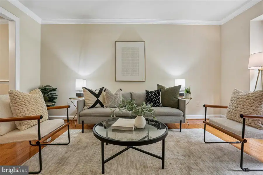 9806 Campbell Dr, Kensington, MD 20895 - #3