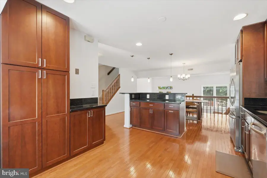 4902 Cloister Dr, North Bethesda, MD 20852 - #3