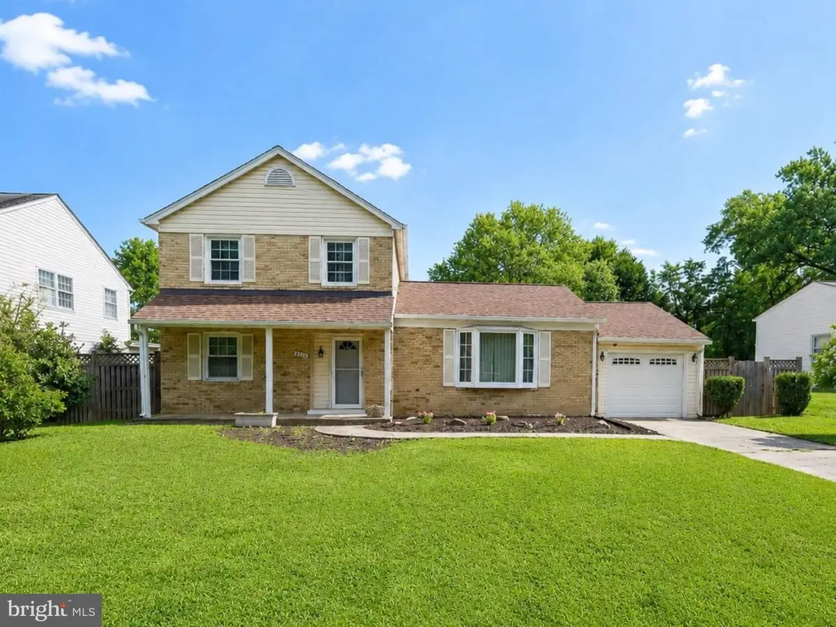 5133 Trailway Dr, Rockville, MD 20853 - #1