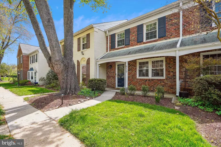 610 Azalea Dr #1, Rockville, MD 20850 - #3