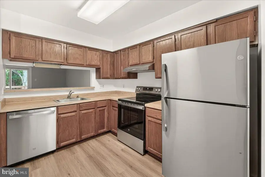 20477 Summersong Ln, Germantown, MD 20874 - #2