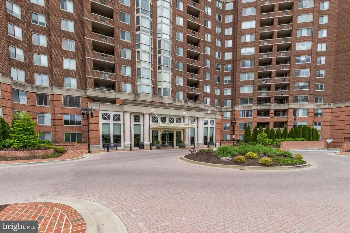 5809 Nicholson Ln #103, Rockville, MD 20852 - #1
