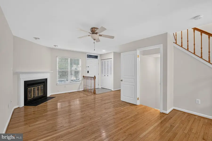 14359 Beaker Ct, Burtonsville, MD 20866 - #3