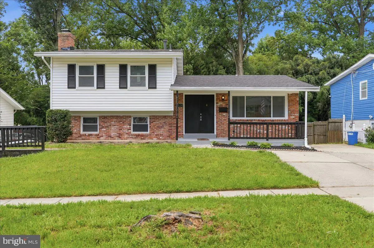 5014 Macon Rd, Rockville, MD 20852 - #1