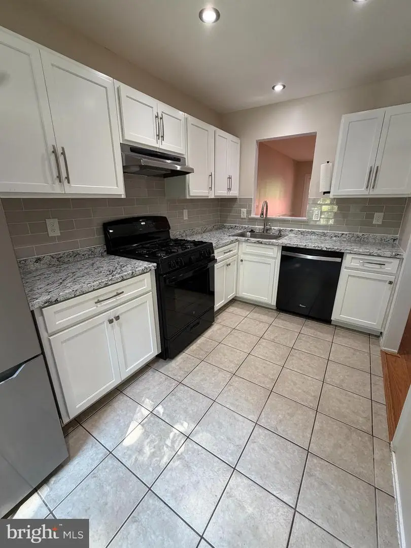 14246 Long Green Dr, Silver Spring, MD 20906 - #2