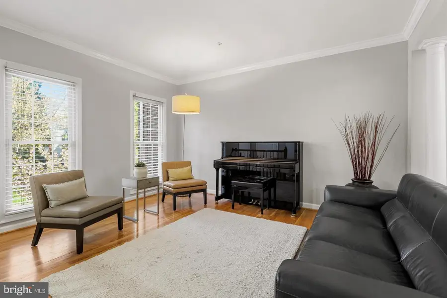 10166 Treble Ct, Rockville, MD 20850 - #2