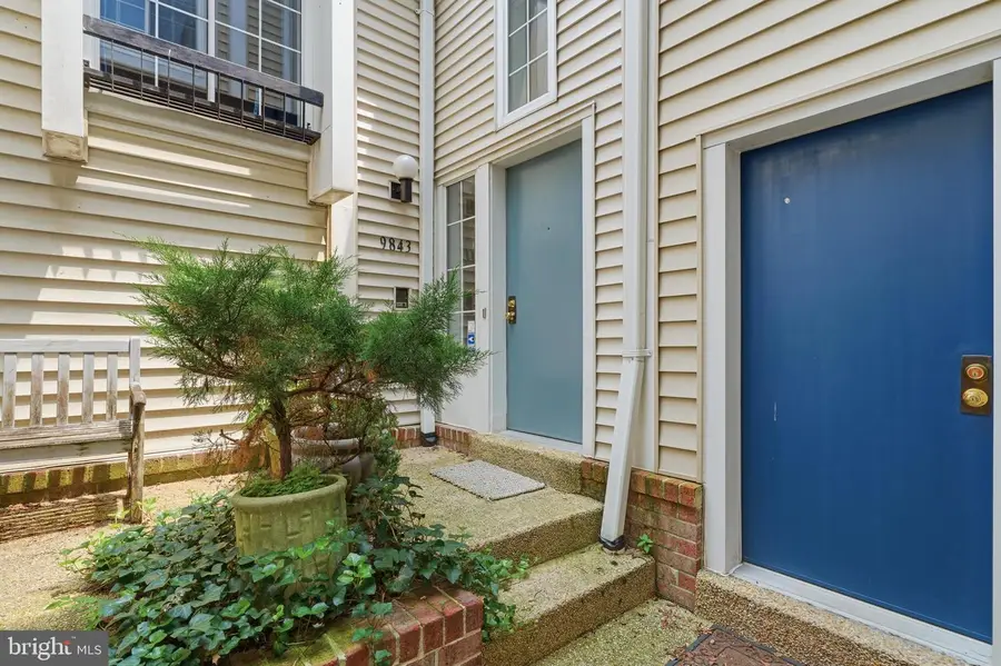 9843 Dockside Ter, Gaithersburg, MD 20886 - #2
