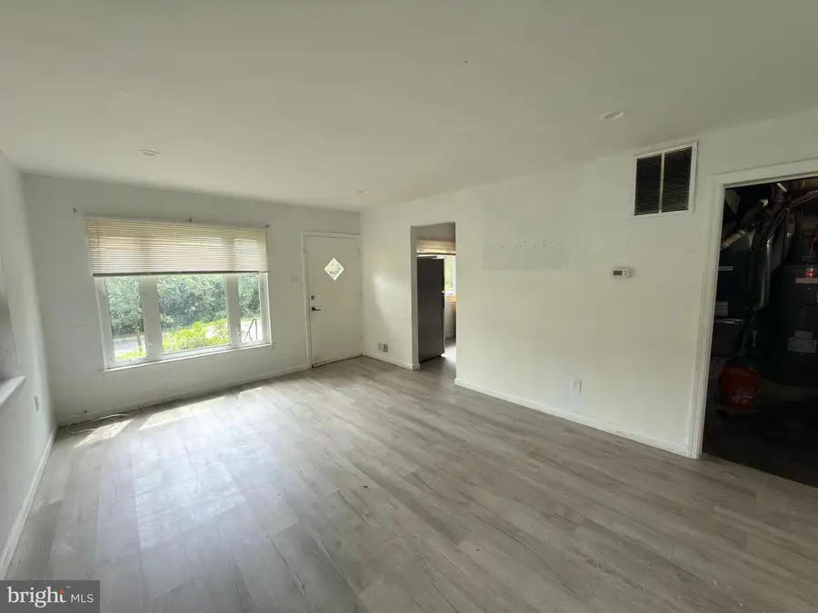 712 1st St, Rockville, MD 20851 - #2