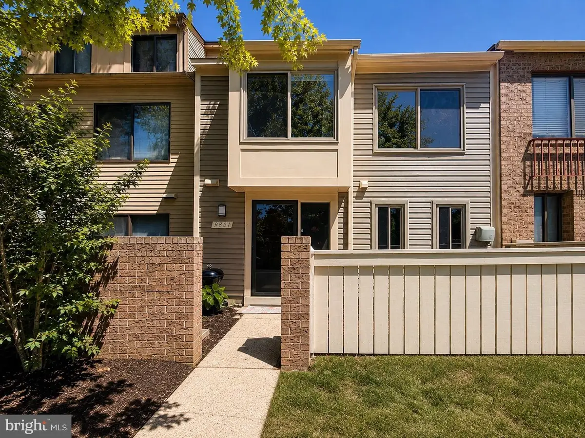 9821 Docena Dr, Gaithersburg, MD 20886 - #1