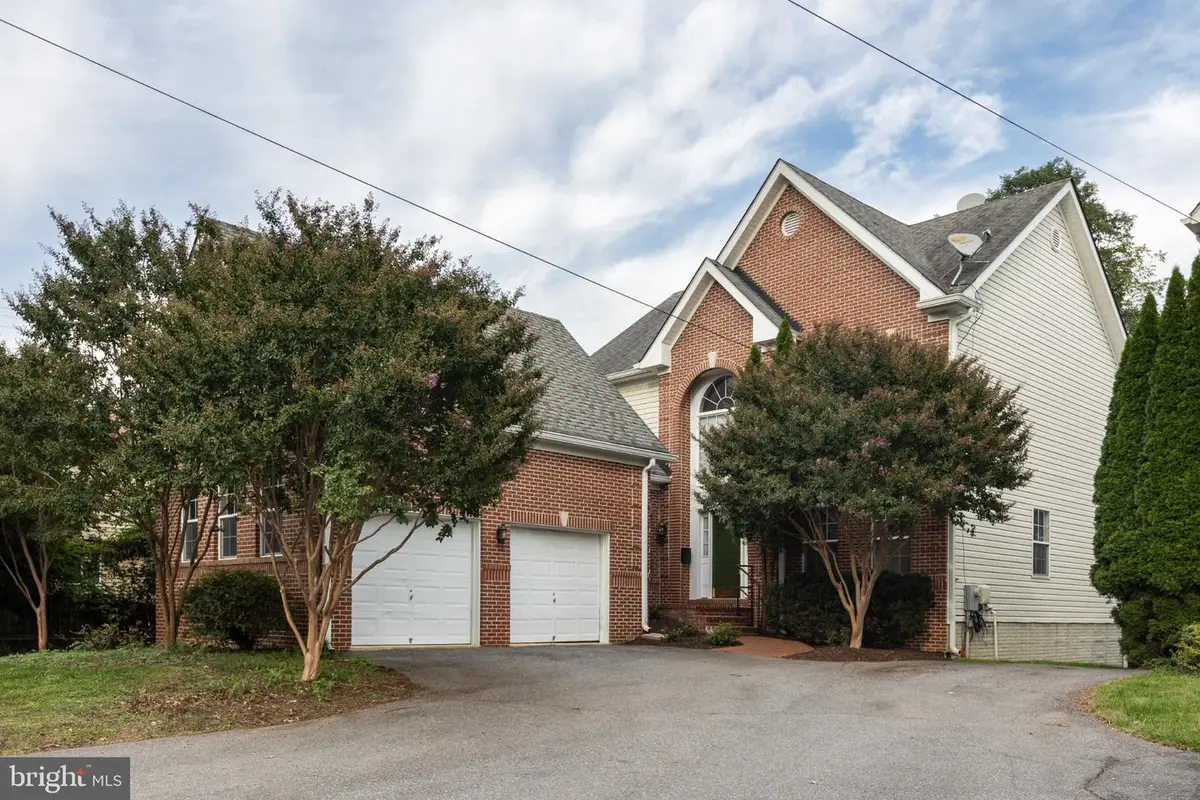 375 N Van Buren St, Rockville, MD 20850 - #1