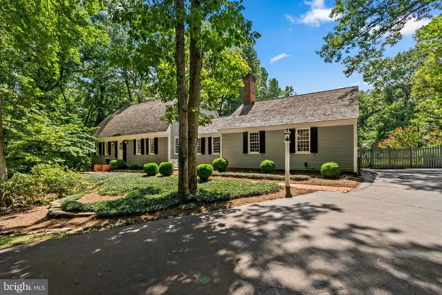 22524 Griffith Dr, Gaithersburg, MD 20882 - #2