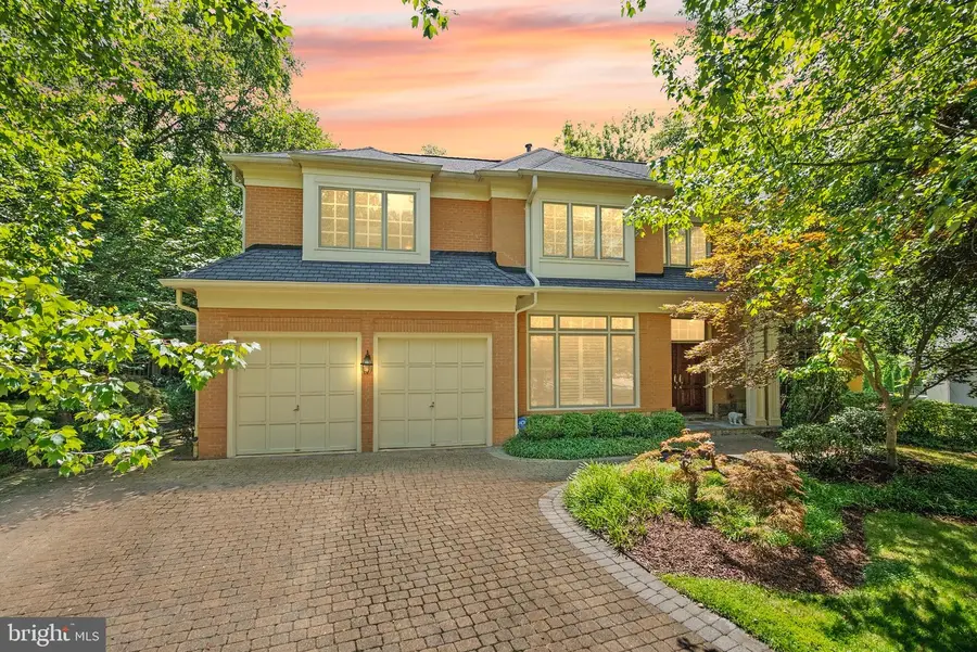 7016 Winterberry Ln, Bethesda, MD 20817 - #2