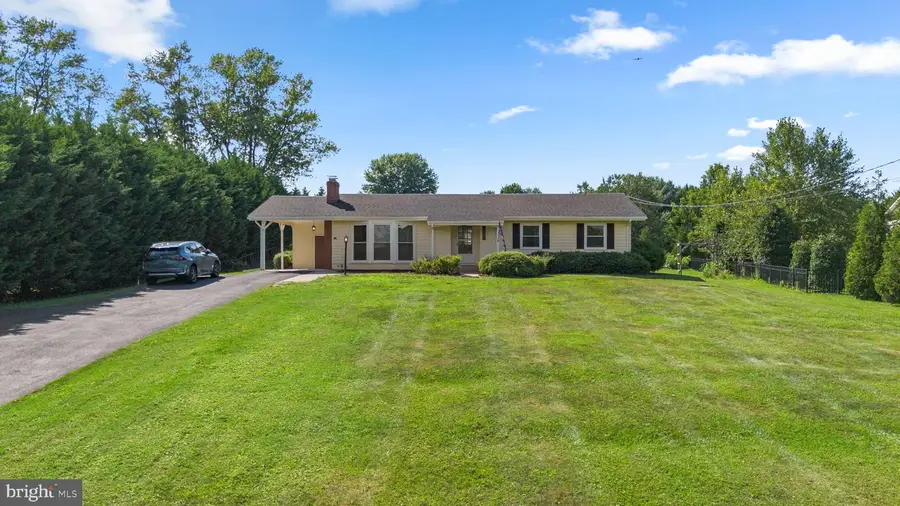18008 Muncaster Rd, Rockville, MD 20855 - #3