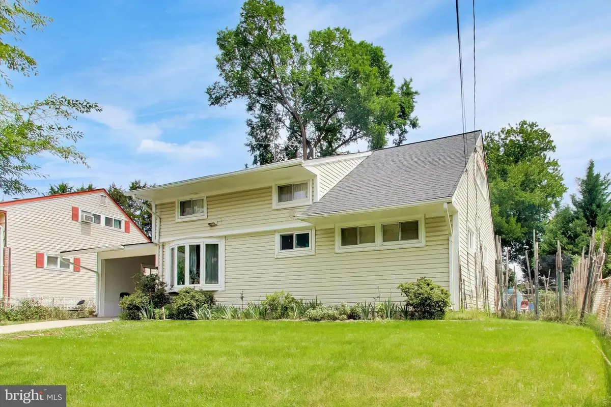 818 E Jefferson St, Rockville, MD 20852 - #1