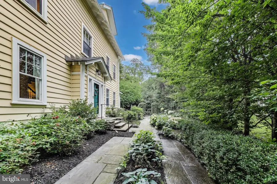 5809 Grosvenor Ln, Bethesda, MD 20814 - #2
