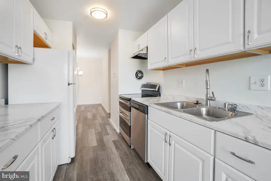 454 Girard St #373, Gaithersburg, MD 20877 - #3