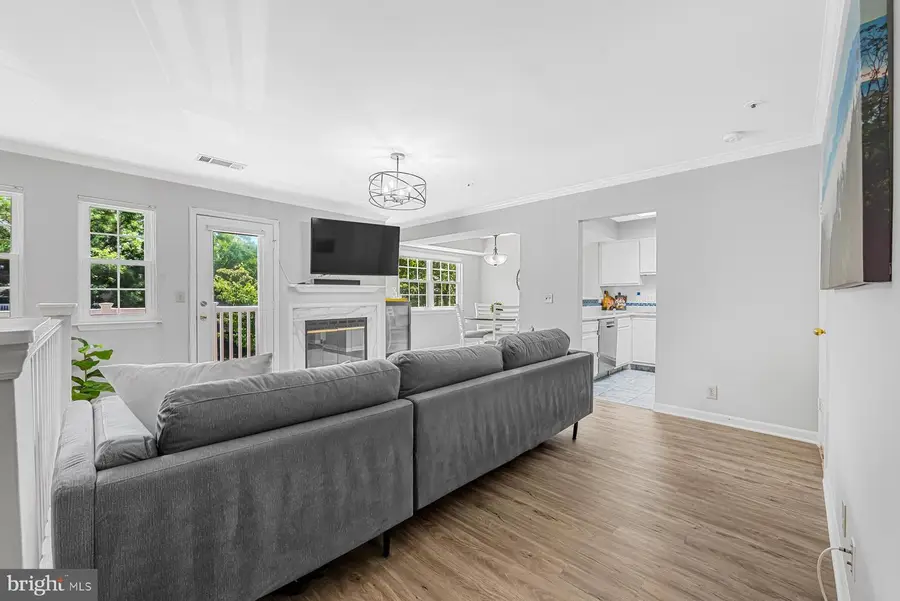 5801 Inman Park Cir #150, Rockville, MD 20852 - #3