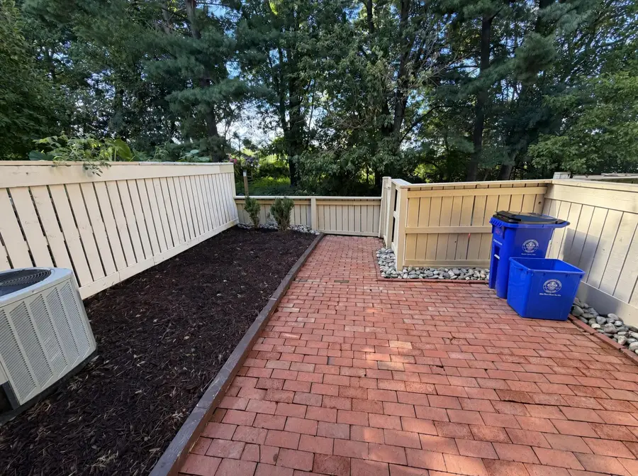 10169 Ridgeline Dr, Montgomery Village, MD 20886 - #3