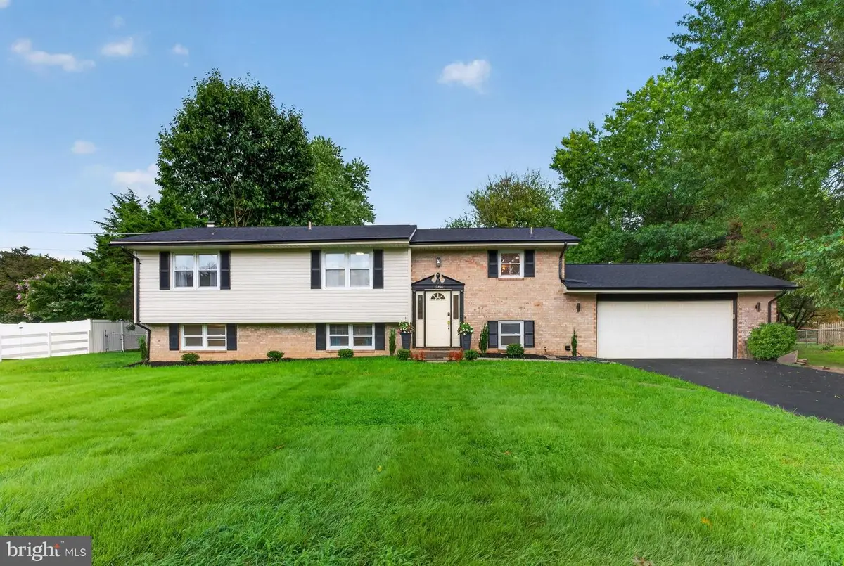 12810 Tern Dr, North Potomac, MD 20878 - #1