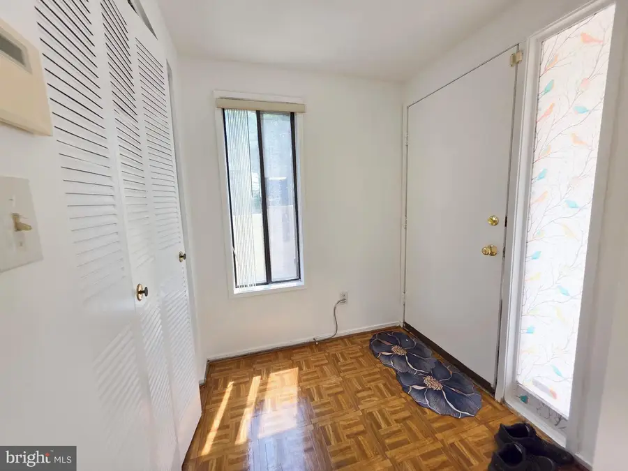 18621 Nathans Pl, Montgomery Village, MD 20886 - #2