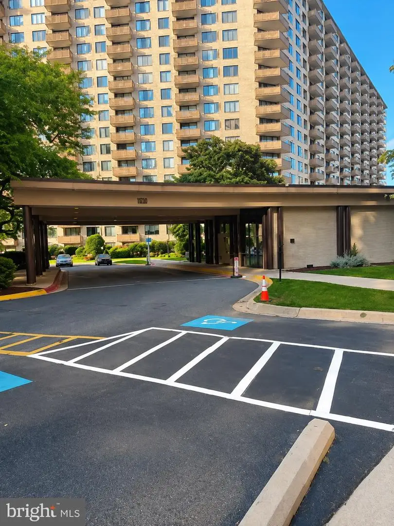 5225 Pooks Hill Rd #1822s, Bethesda, MD 20814 - #2