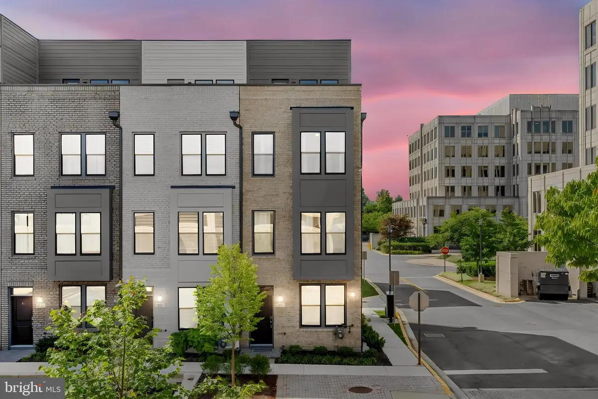863 King Farm Blvd, Rockville, MD 20850 - #1