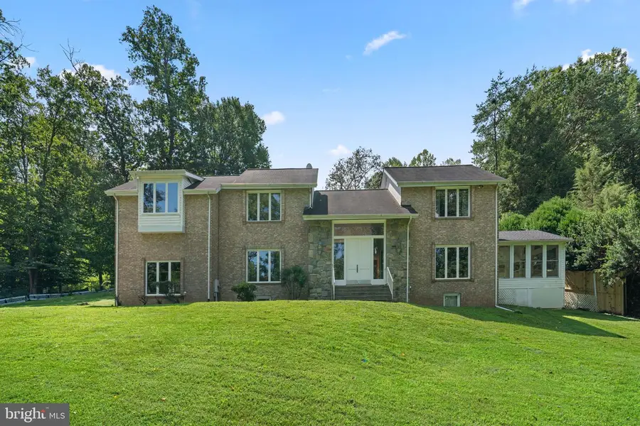 10320 Glen Rd, Potomac, MD 20854 - #2