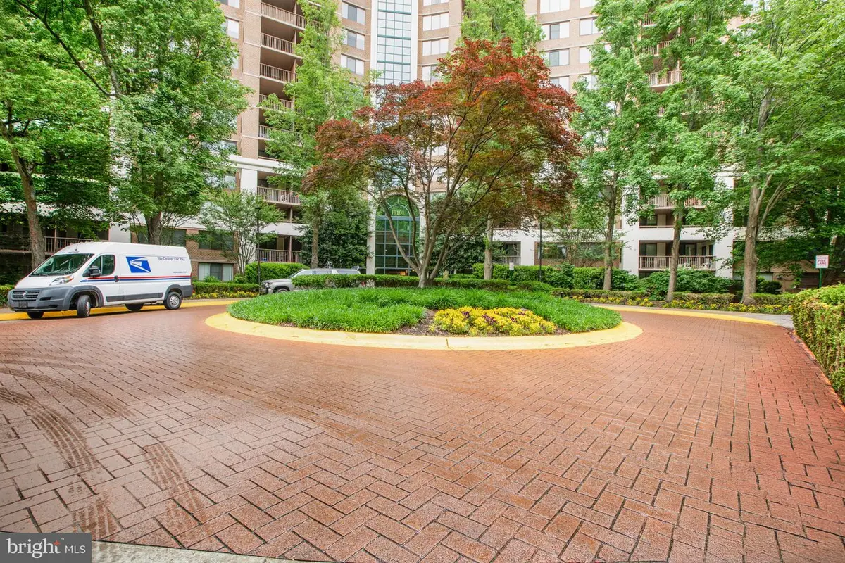 10101 Grosvenor Place #2006, North Bethesda, MD 20852 - #1